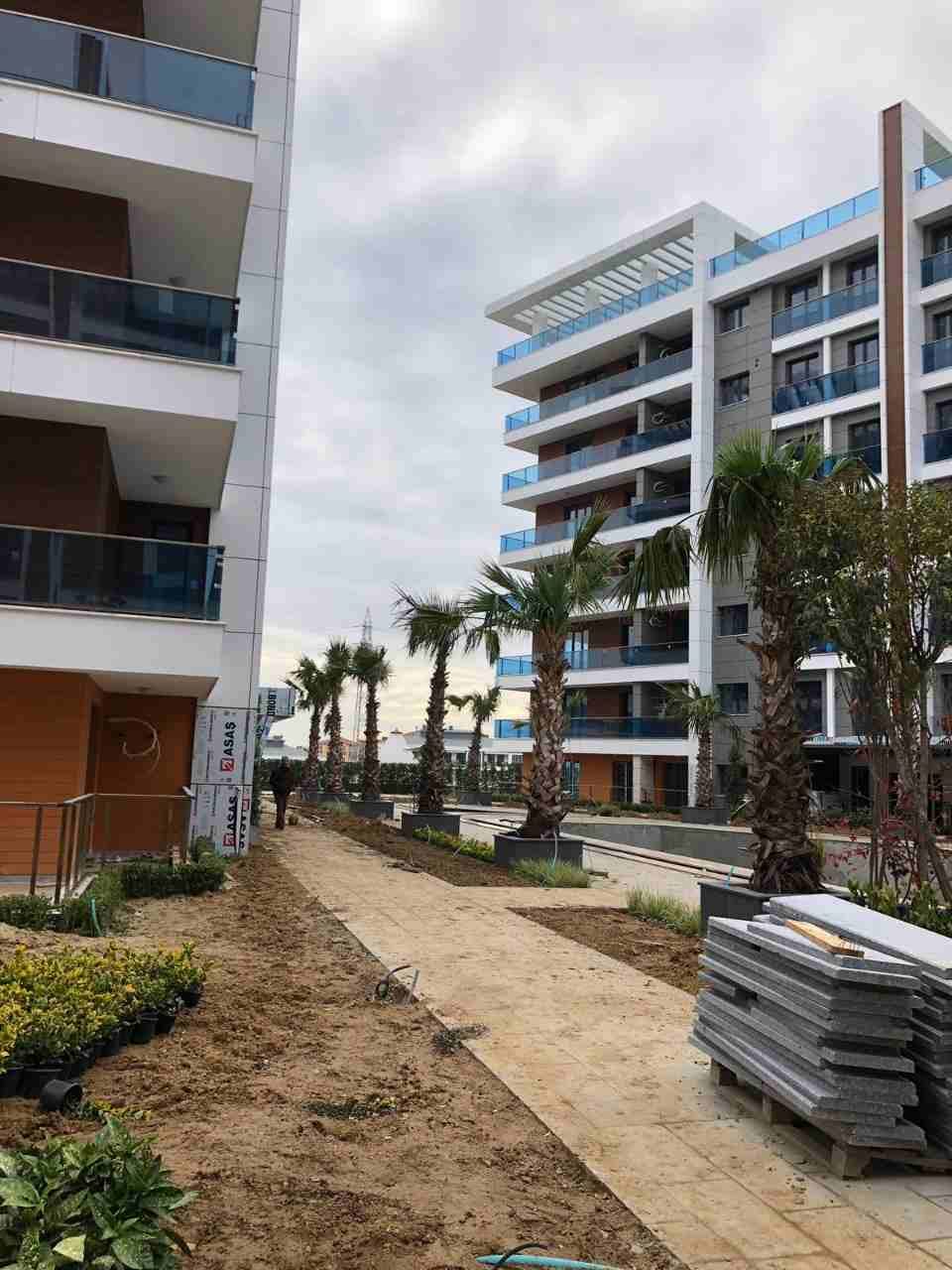 مجمع سكني جاهز في منطقة افجلار بقلب اسطنبول اطلالة على البحر 🌊
يعتبر افجلار من ارقى احياءاسطنبول الاوربية بسبب موقعه المتميز القريب من سواحل بحر مرمرة وقربه من جميع خطوط المواصلات البرية وحتى البحري...