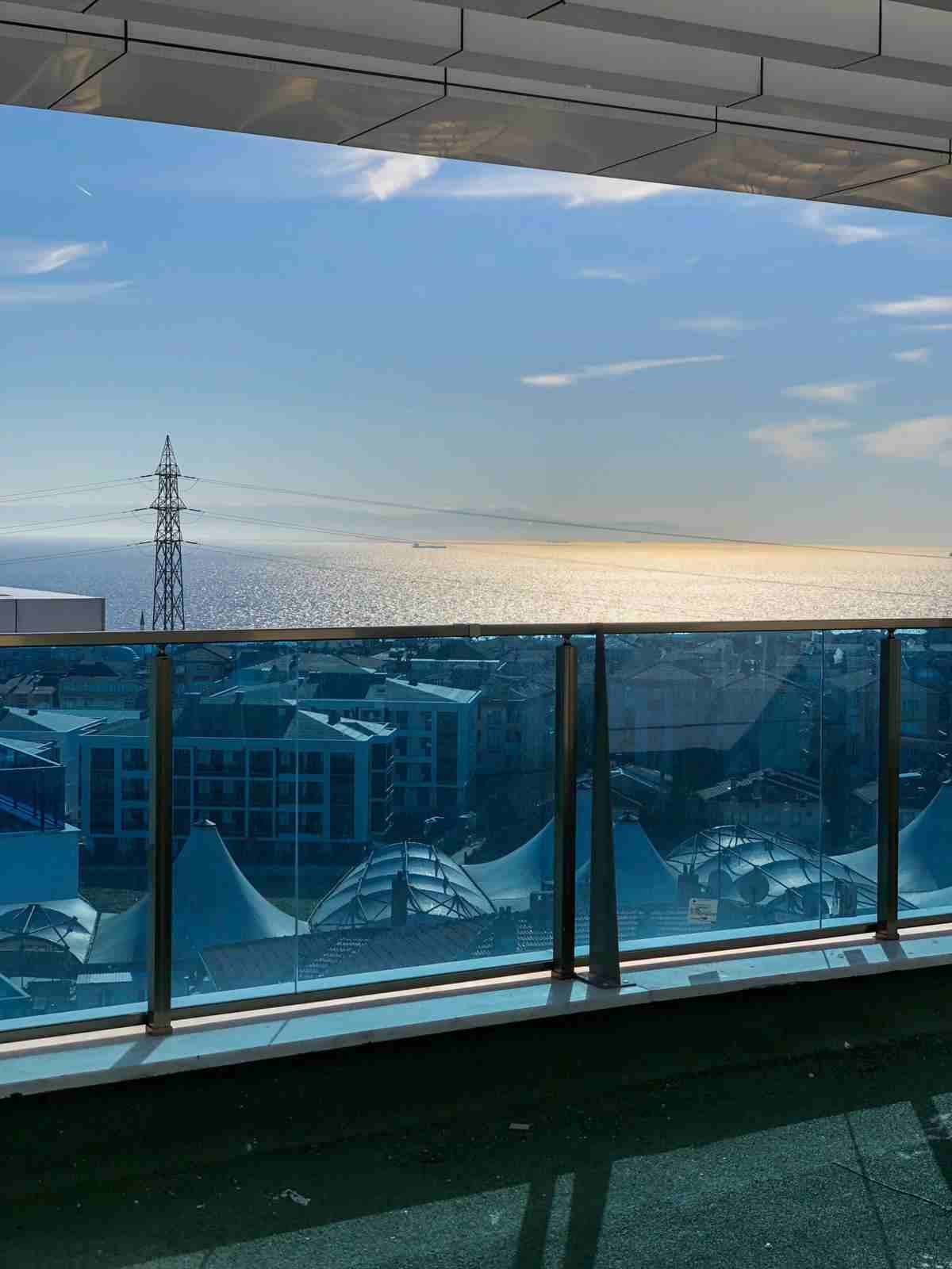 شقق للتسليم في افجلار باسطنبول اطلالة على ساحل بحر مرمرا 🌊 اقساط 60 شهر
يعتبر افجلار من ارقى احياءاسطنبول الاوربية بسبب موقعه المتميز القريب من سواحل بحر مرمرة وقربه من جميع خطوط المواصلات البرية وحت...