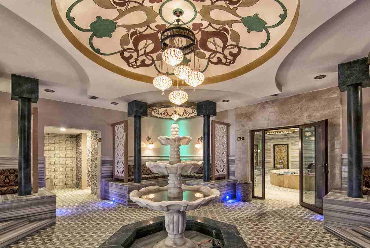 مجمع سكني بمواصفات سياحية واطلالة رائعة على البحر في مركز الانيا.
مجمع الجوهرة السكني الفاخر في مركز ألانيا
فندق الجوهرة تاورز الأفضل والأكثر حداثة
يقع الفندق في منطقة جكشلي في ألانيا ، خلف أكبر مرك...